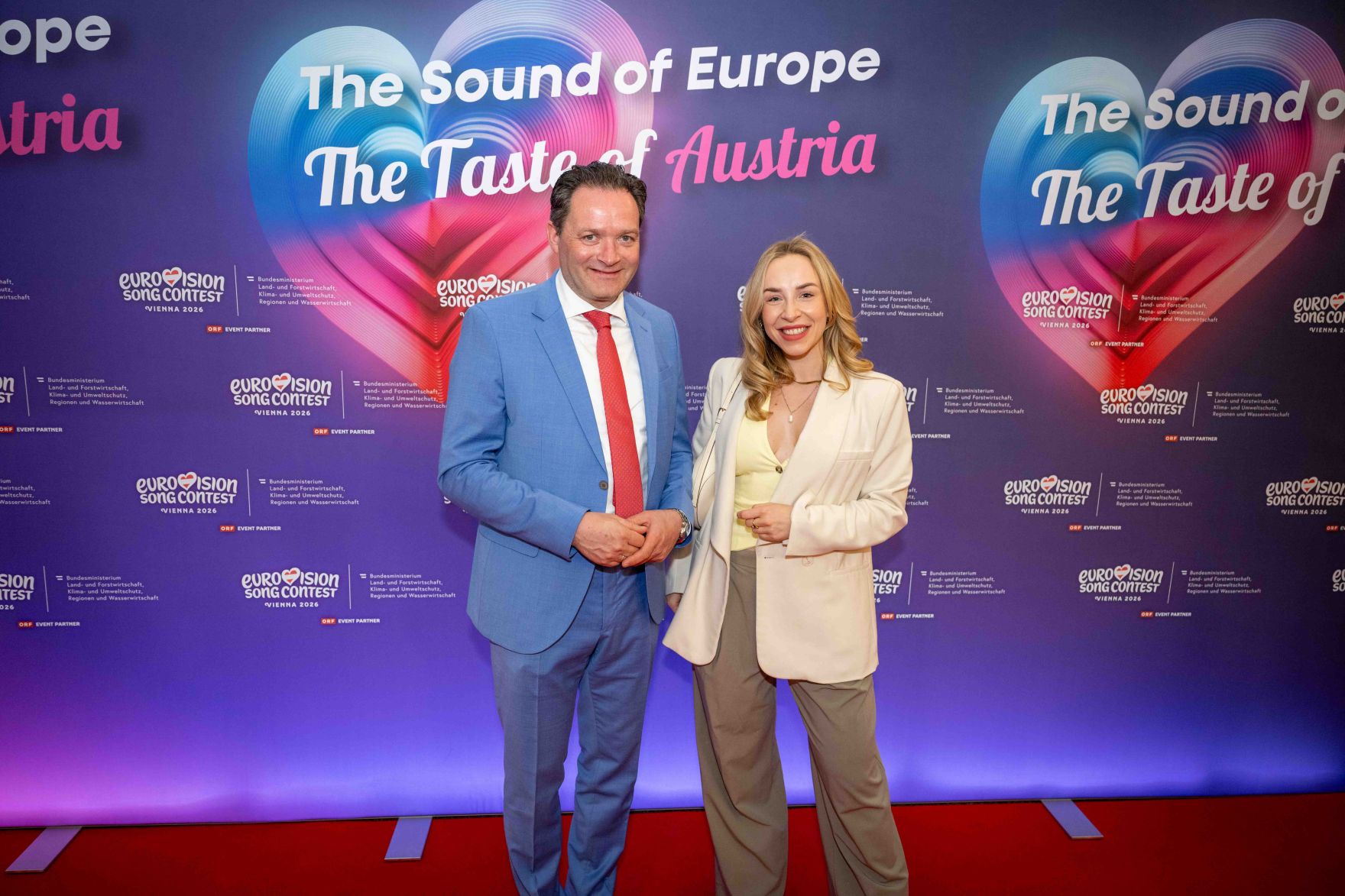 Im Rahmen des Eurovision Song Contest lud Bundesminister Norbert Totschnig zum Side-Event &bdquo;The Sound of Europe, the Taste of Austria&ldquo; ins Landwirtschaftsministerium am Stubenring internationale G&auml;ste sowie Delegationen der teilnehmenden Nationen ein.