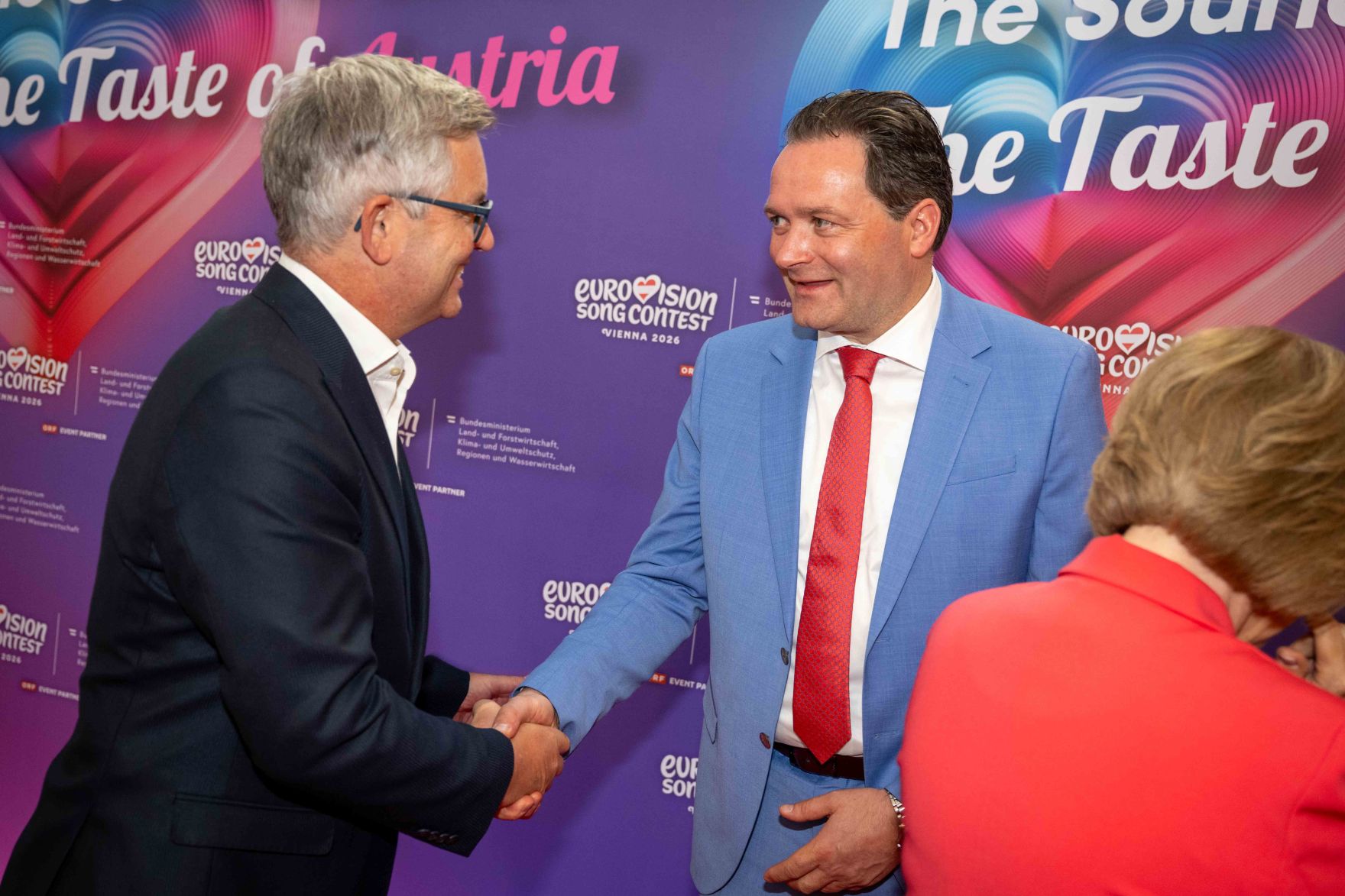 Im Rahmen des Eurovision Song Contest lud Bundesminister Norbert Totschnig zum Side-Event &bdquo;The Sound of Europe, the Taste of Austria&ldquo; ins Landwirtschaftsministerium am Stubenring internationale G&auml;ste sowie Delegationen der teilnehmenden Nationen ein.