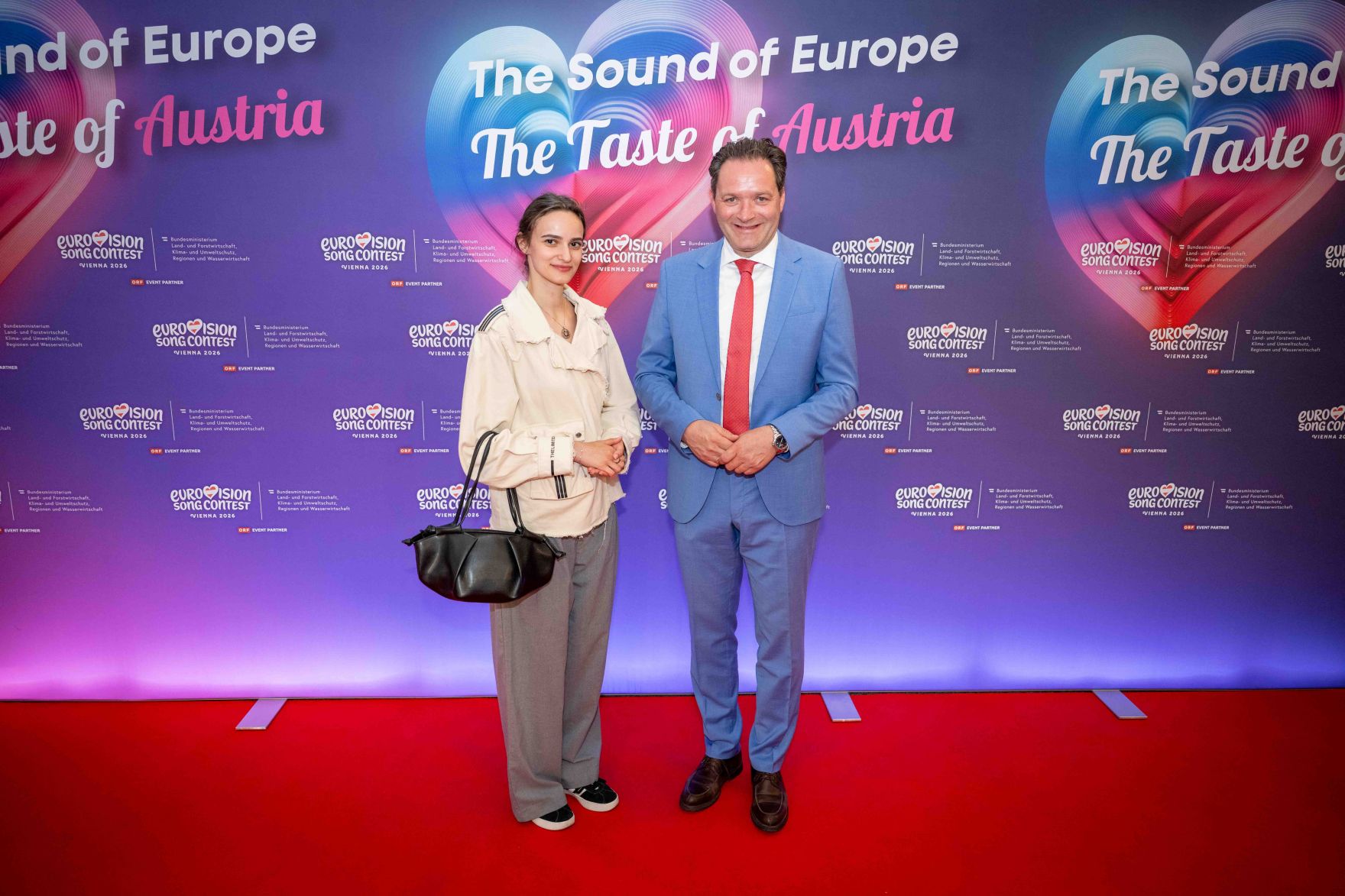 Im Rahmen des Eurovision Song Contest lud Bundesminister Norbert Totschnig zum Side-Event &bdquo;The Sound of Europe, the Taste of Austria&ldquo; ins Landwirtschaftsministerium am Stubenring internationale G&auml;ste sowie Delegationen der teilnehmenden Nationen ein.