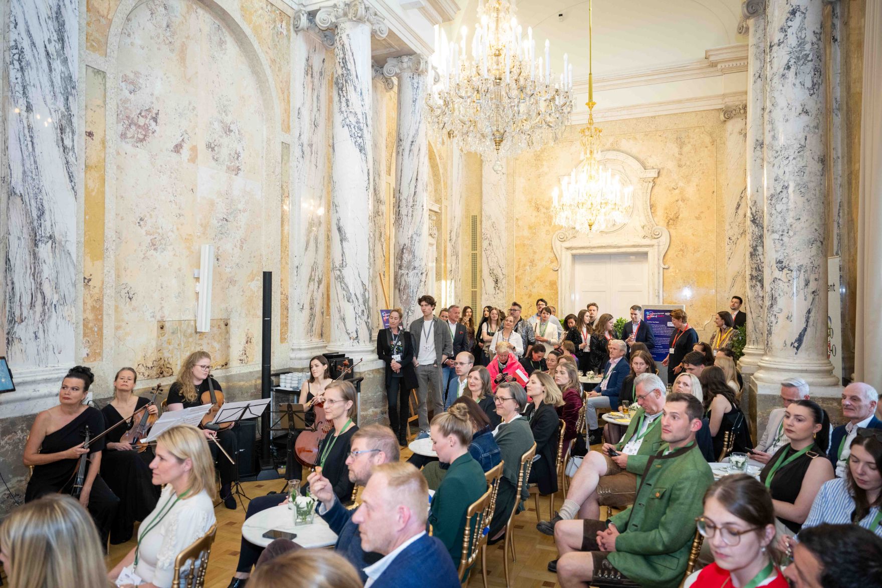 Im Rahmen des Eurovision Song Contest lud Bundesminister Norbert Totschnig zum Side-Event &bdquo;The Sound of Europe, the Taste of Austria&ldquo; ins Landwirtschaftsministerium am Stubenring internationale G&auml;ste sowie Delegationen der teilnehmenden Nationen ein.