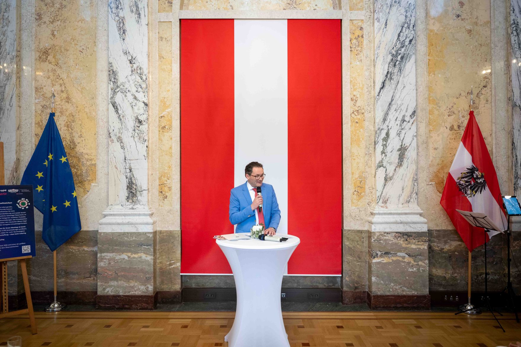 Im Rahmen des Eurovision Song Contest lud Bundesminister Norbert Totschnig zum Side-Event &bdquo;The Sound of Europe, the Taste of Austria&ldquo; ins Landwirtschaftsministerium am Stubenring internationale G&auml;ste sowie Delegationen der teilnehmenden Nationen ein.