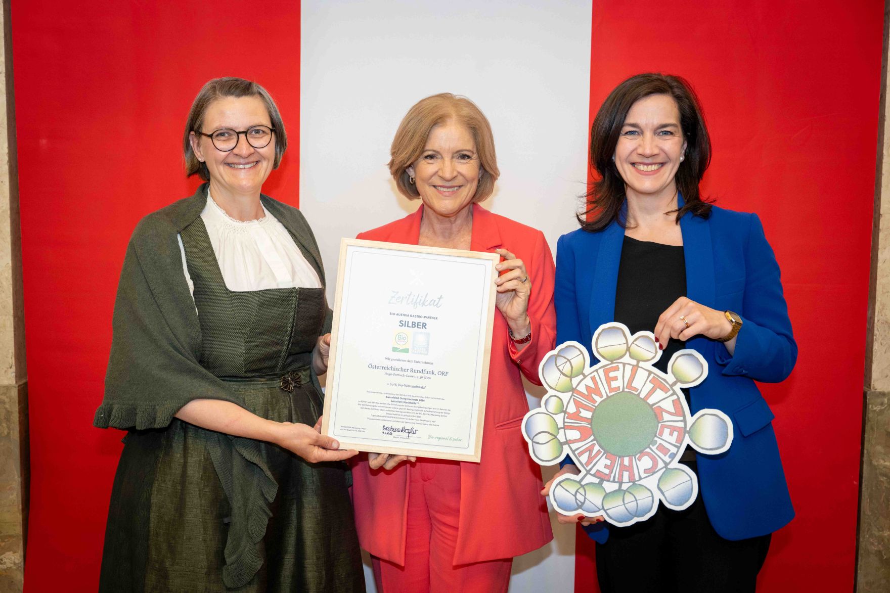 Im Rahmen des Eurovision Song Contest lud Bundesminister Norbert Totschnig zum Side-Event &bdquo;The Sound of Europe, the Taste of Austria&ldquo; ins Landwirtschaftsministerium am Stubenring internationale G&auml;ste sowie Delegationen der teilnehmenden Nationen ein.
