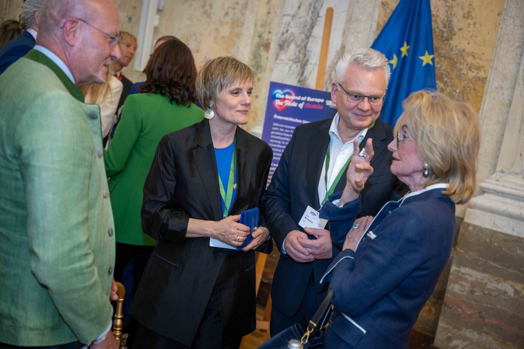 Im Rahmen des Eurovision Song Contest lud Bundesminister Norbert Totschnig zum Side-Event &bdquo;The Sound of Europe, the Taste of Austria&ldquo; ins Landwirtschaftsministerium am Stubenring internationale G&auml;ste sowie Delegationen der teilnehmenden Nationen ein.