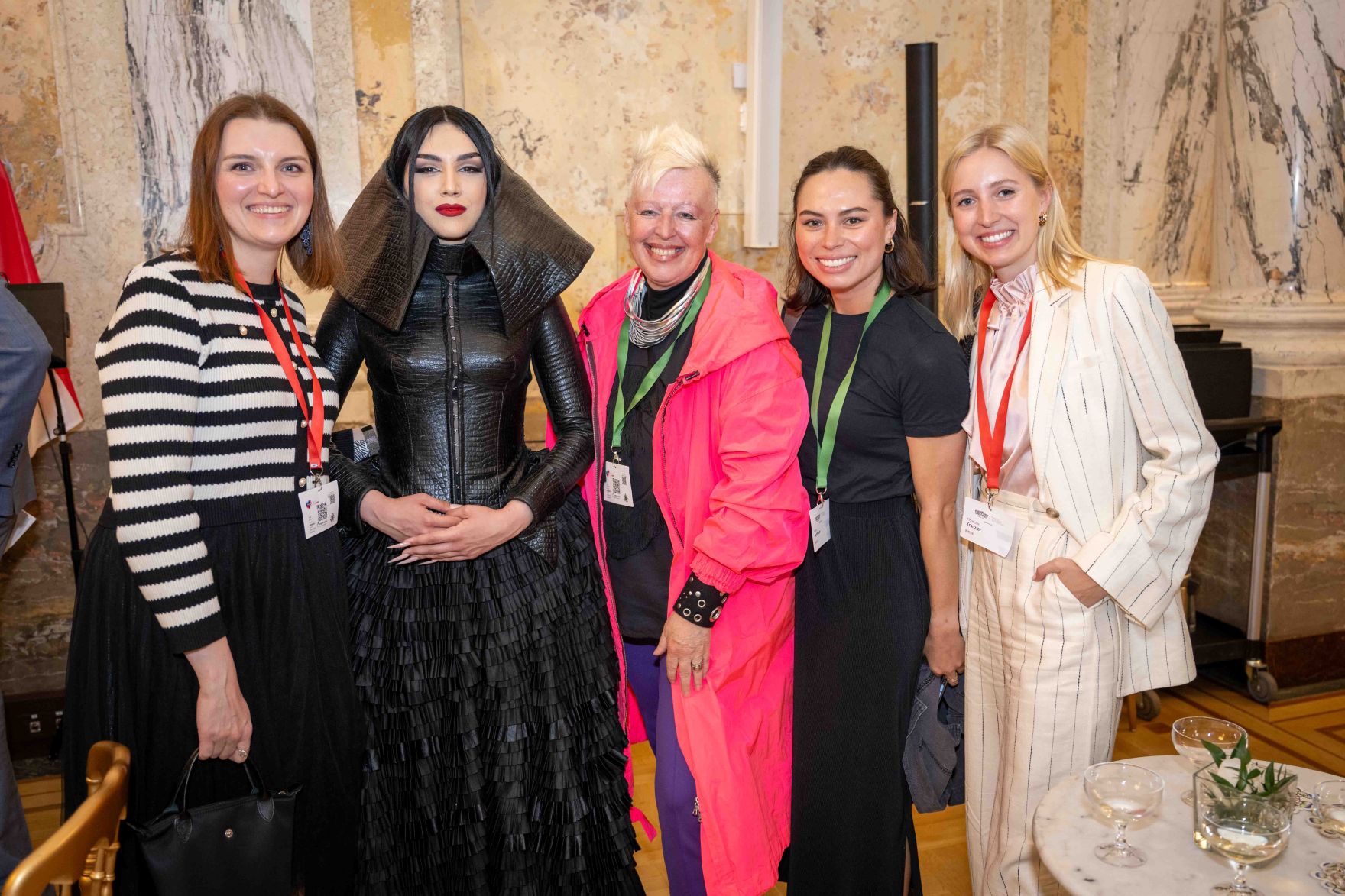 Im Rahmen des Eurovision Song Contest lud Bundesminister Norbert Totschnig zum Side-Event &bdquo;The Sound of Europe, the Taste of Austria&ldquo; ins Landwirtschaftsministerium am Stubenring internationale G&auml;ste sowie Delegationen der teilnehmenden Nationen ein.