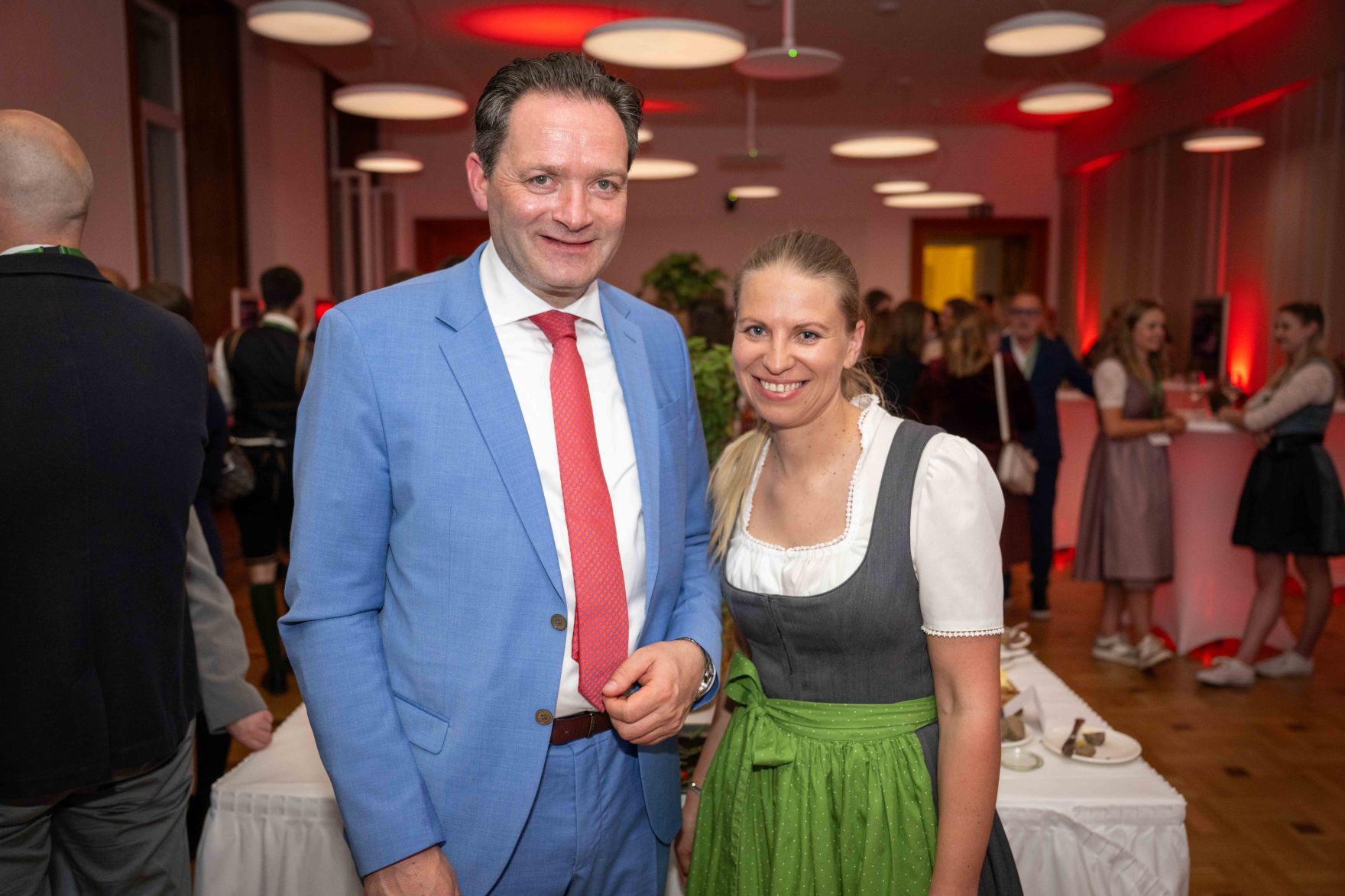 Im Rahmen des Eurovision Song Contest lud Bundesminister Norbert Totschnig zum Side-Event &bdquo;The Sound of Europe, the Taste of Austria&ldquo; ins Landwirtschaftsministerium am Stubenring internationale G&auml;ste sowie Delegationen der teilnehmenden Nationen ein.