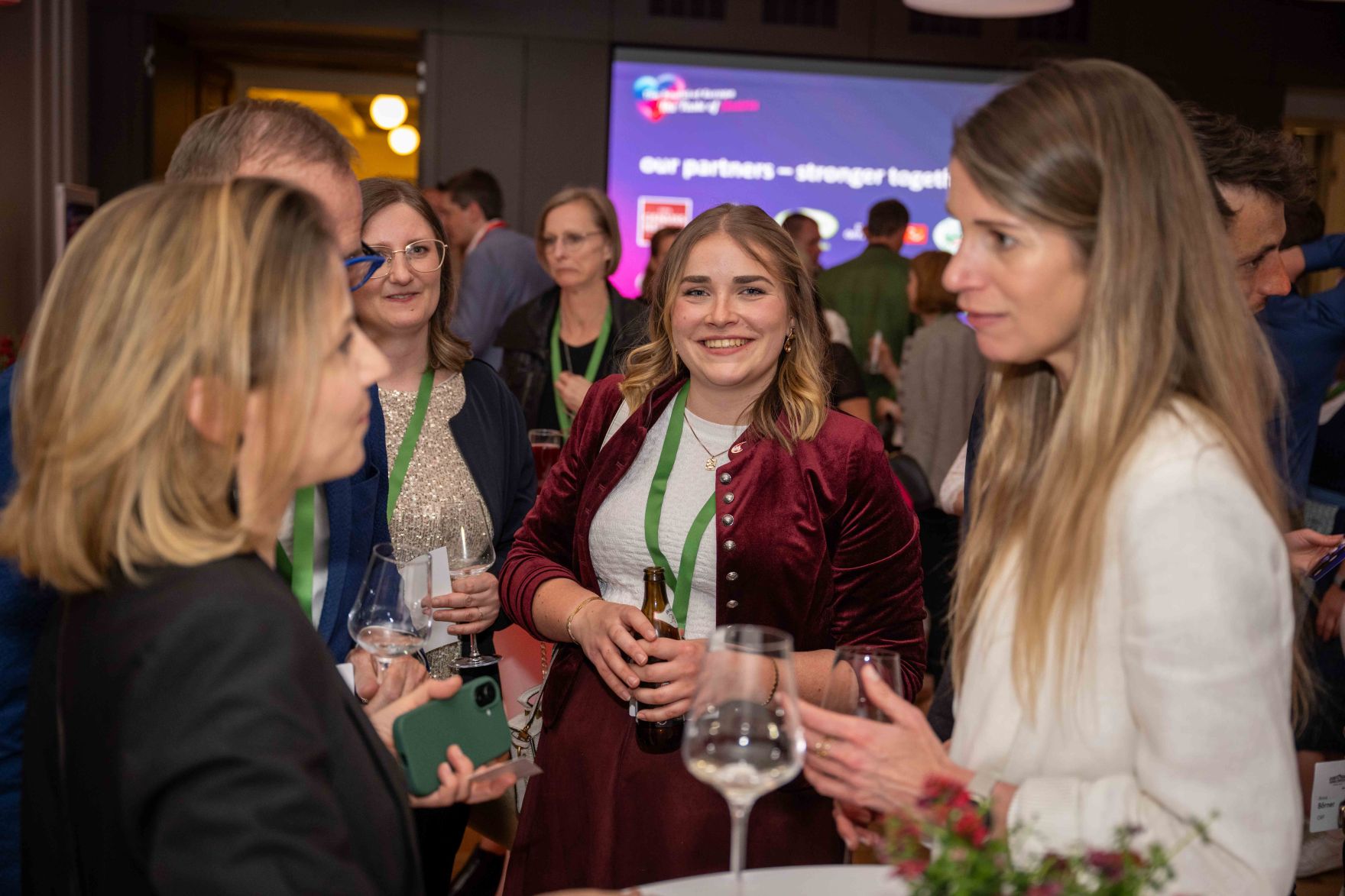 Im Rahmen des Eurovision Song Contest lud Bundesminister Norbert Totschnig zum Side-Event &bdquo;The Sound of Europe, the Taste of Austria&ldquo; ins Landwirtschaftsministerium am Stubenring internationale G&auml;ste sowie Delegationen der teilnehmenden Nationen ein.