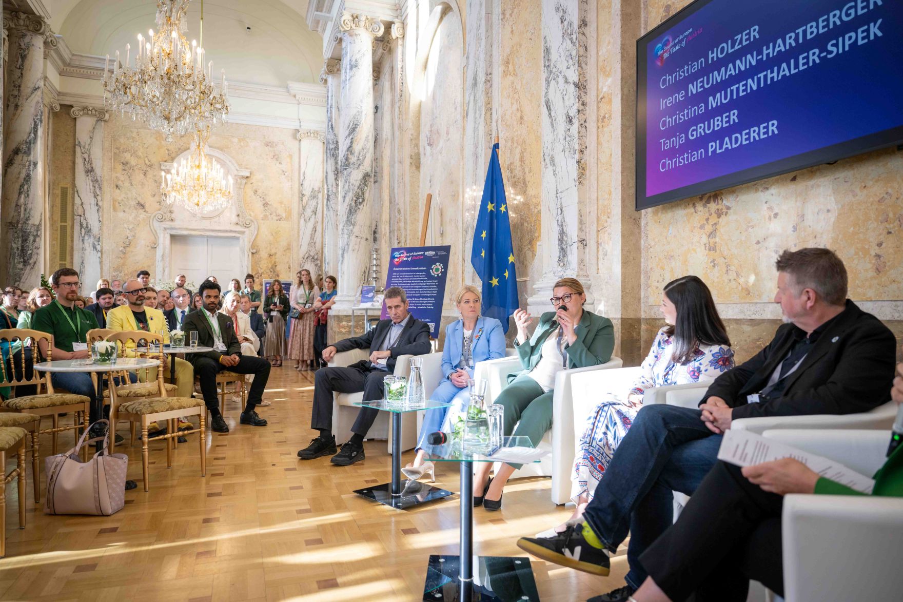 Im Rahmen des Eurovision Song Contest lud Bundesminister Norbert Totschnig zum Side-Event &bdquo;The Sound of Europe, the Taste of Austria&ldquo; ins Landwirtschaftsministerium am Stubenring internationale G&auml;ste sowie Delegationen der teilnehmenden Nationen ein.