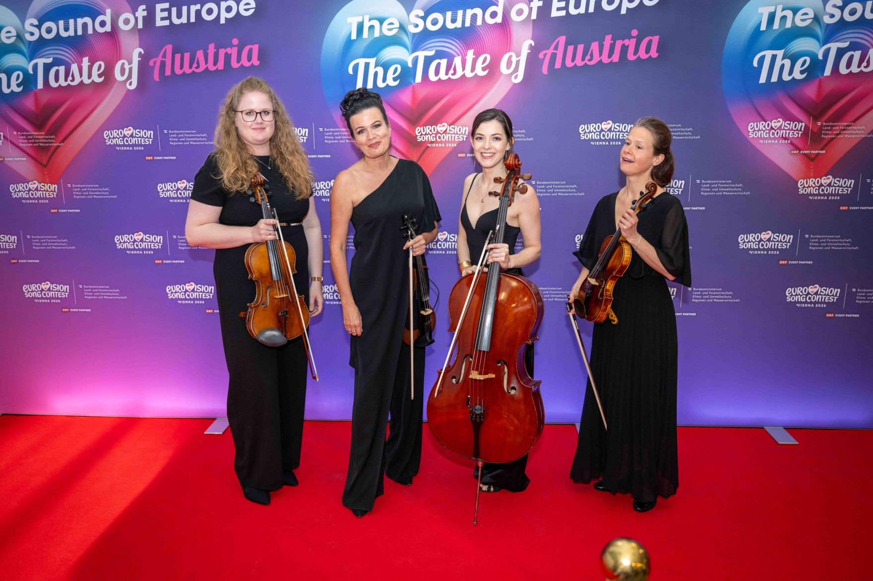Im Rahmen des Eurovision Song Contest lud Bundesminister Norbert Totschnig zum Side-Event &bdquo;The Sound of Europe, the Taste of Austria&ldquo; ins Landwirtschaftsministerium am Stubenring internationale G&auml;ste sowie Delegationen der teilnehmenden Nationen ein.