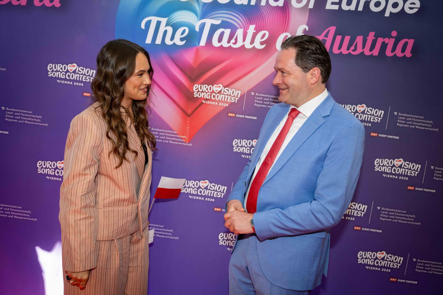 Im Rahmen des Eurovision Song Contest lud Bundesminister Norbert Totschnig zum Side-Event &bdquo;The Sound of Europe, the Taste of Austria&ldquo; ins Landwirtschaftsministerium am Stubenring internationale G&auml;ste sowie Delegationen der teilnehmenden Nationen ein.