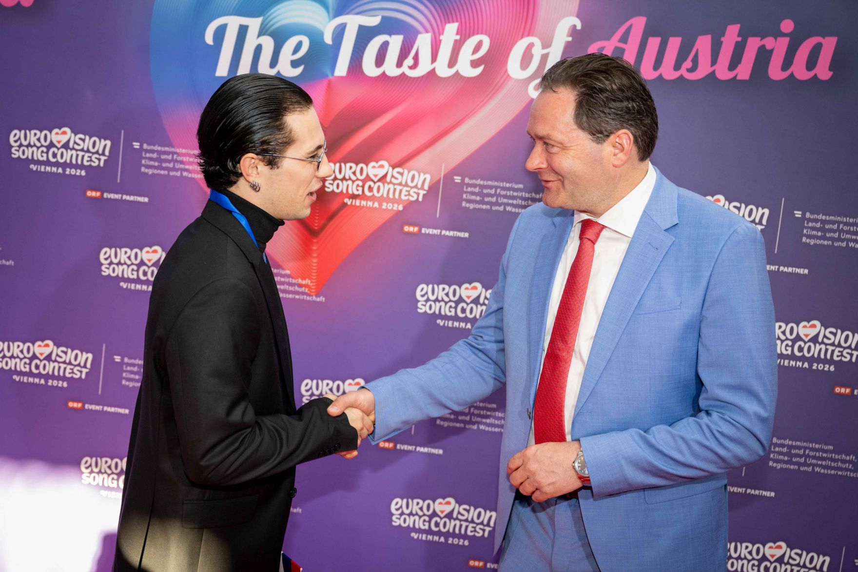 Im Rahmen des Eurovision Song Contest lud Bundesminister Norbert Totschnig zum Side-Event &bdquo;The Sound of Europe, the Taste of Austria&ldquo; ins Landwirtschaftsministerium am Stubenring internationale G&auml;ste sowie Delegationen der teilnehmenden Nationen ein.