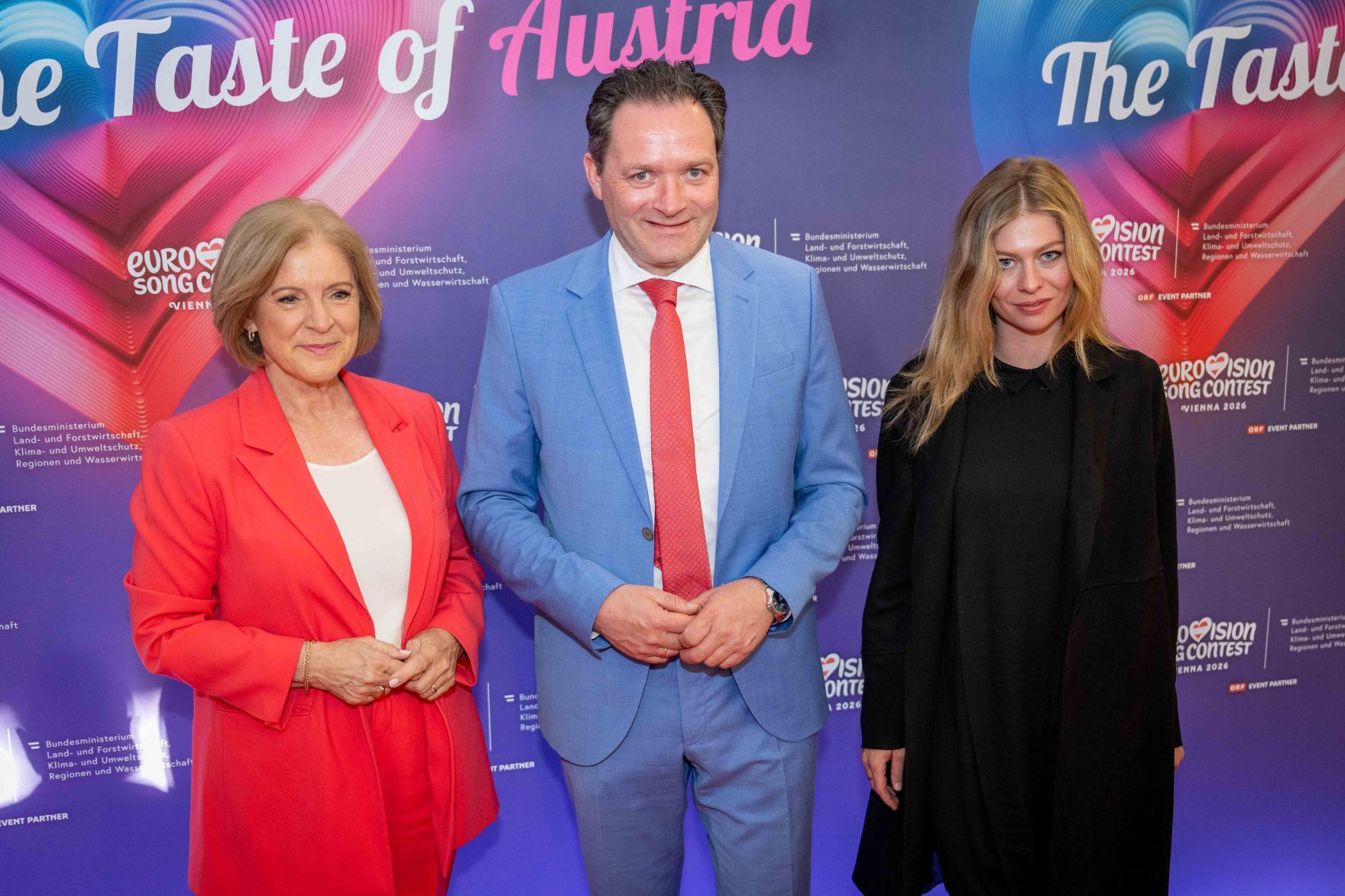 Im Rahmen des Eurovision Song Contest lud Bundesminister Norbert Totschnig zum Side-Event &bdquo;The Sound of Europe, the Taste of Austria&ldquo; ins Landwirtschaftsministerium am Stubenring internationale G&auml;ste sowie Delegationen der teilnehmenden Nationen ein.