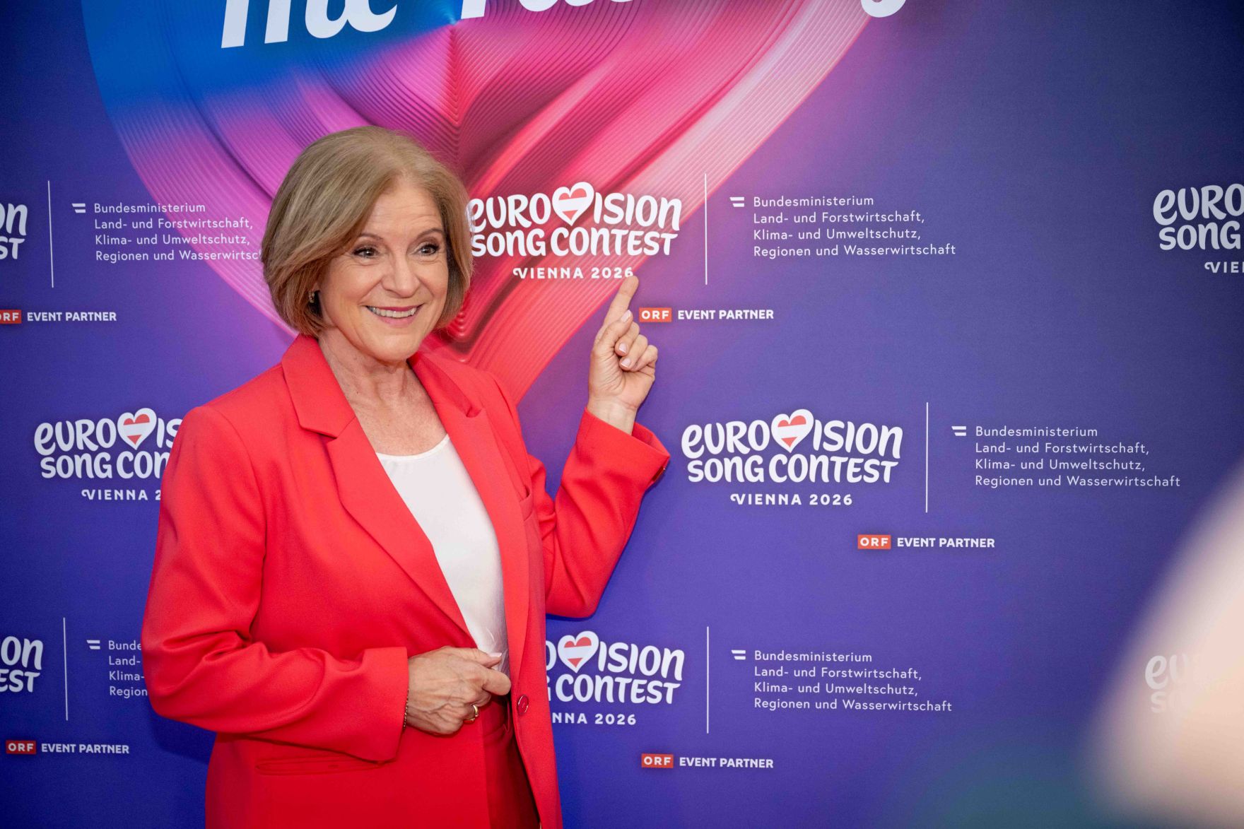 Im Rahmen des Eurovision Song Contest lud Bundesminister Norbert Totschnig zum Side-Event &bdquo;The Sound of Europe, the Taste of Austria&ldquo; ins Landwirtschaftsministerium am Stubenring internationale G&auml;ste sowie Delegationen der teilnehmenden Nationen ein.