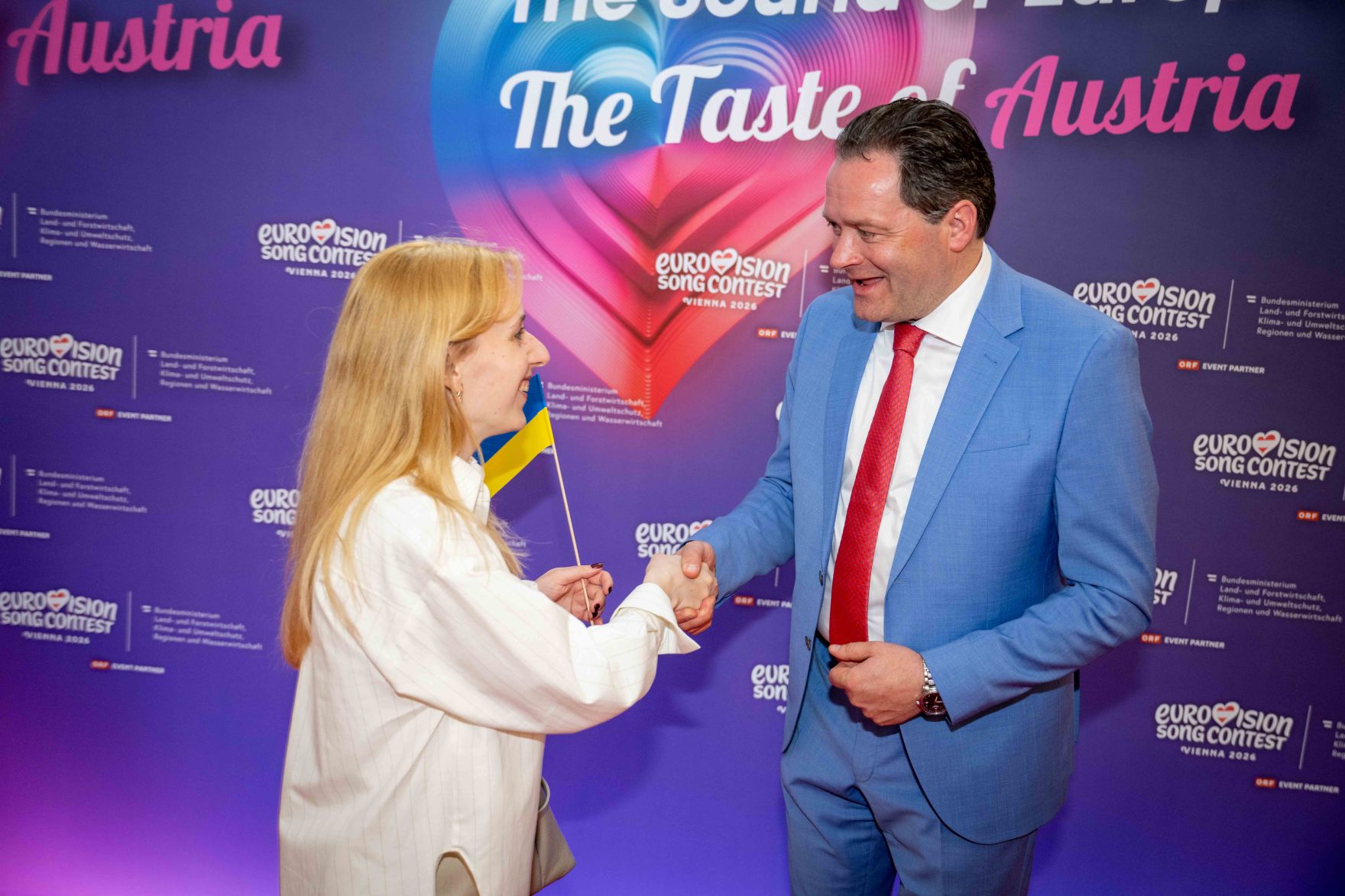 Im Rahmen des Eurovision Song Contest lud Bundesminister Norbert Totschnig zum Side-Event &bdquo;The Sound of Europe, the Taste of Austria&ldquo; ins Landwirtschaftsministerium am Stubenring internationale G&auml;ste sowie Delegationen der teilnehmenden Nationen ein.