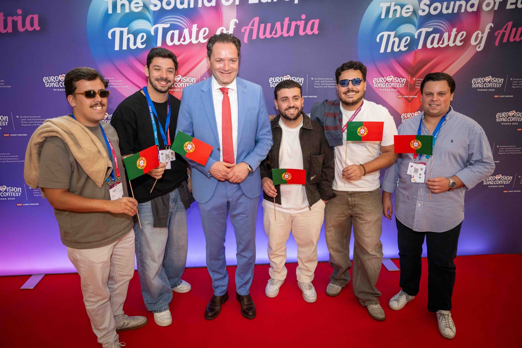 Im Rahmen des Eurovision Song Contest lud Bundesminister Norbert Totschnig zum Side-Event &bdquo;The Sound of Europe, the Taste of Austria&ldquo; ins Landwirtschaftsministerium am Stubenring internationale G&auml;ste sowie Delegationen der teilnehmenden Nationen ein.