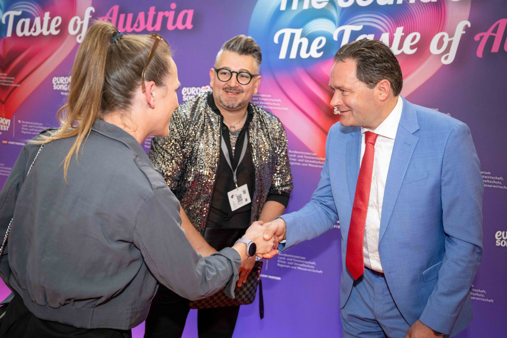 Im Rahmen des Eurovision Song Contest lud Bundesminister Norbert Totschnig zum Side-Event &bdquo;The Sound of Europe, the Taste of Austria&ldquo; ins Landwirtschaftsministerium am Stubenring internationale G&auml;ste sowie Delegationen der teilnehmenden Nationen ein.