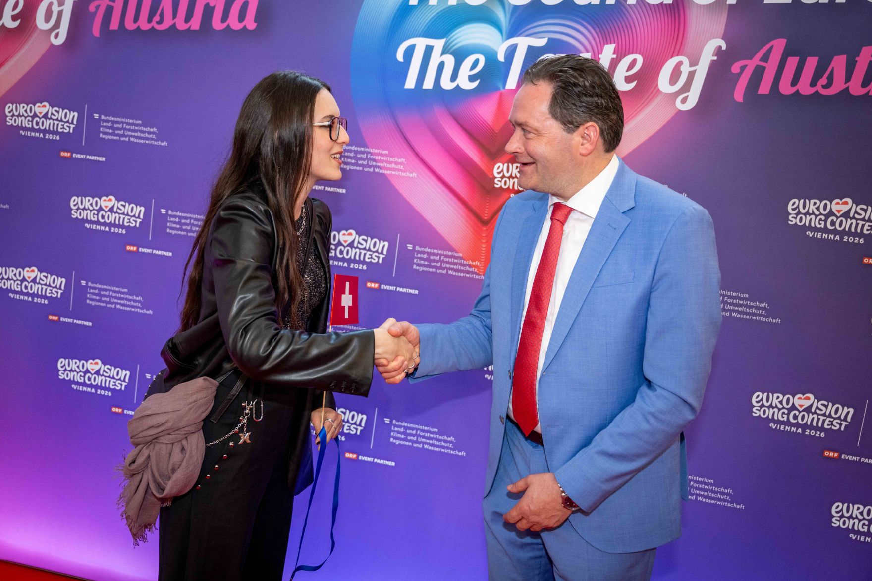 Im Rahmen des Eurovision Song Contest lud Bundesminister Norbert Totschnig zum Side-Event &bdquo;The Sound of Europe, the Taste of Austria&ldquo; ins Landwirtschaftsministerium am Stubenring internationale G&auml;ste sowie Delegationen der teilnehmenden Nationen ein.