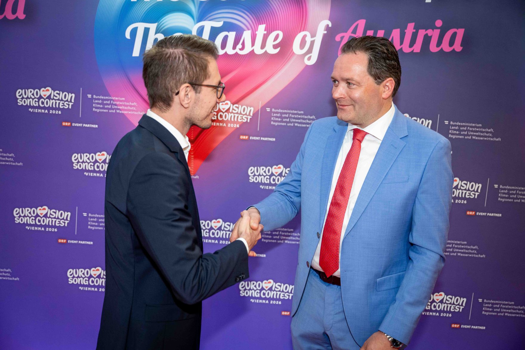 Im Rahmen des Eurovision Song Contest lud Bundesminister Norbert Totschnig zum Side-Event &bdquo;The Sound of Europe, the Taste of Austria&ldquo; ins Landwirtschaftsministerium am Stubenring internationale G&auml;ste sowie Delegationen der teilnehmenden Nationen ein.