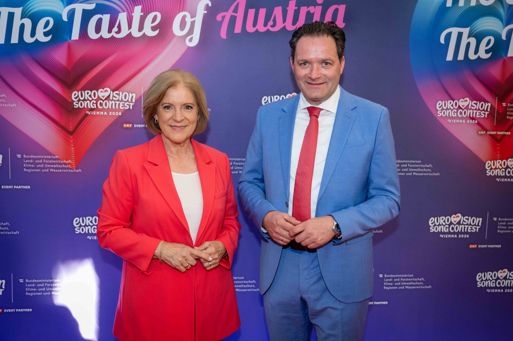 Im Rahmen des Eurovision Song Contest lud Bundesminister Norbert Totschnig zum Side-Event &bdquo;The Sound of Europe, the Taste of Austria&ldquo; ins Landwirtschaftsministerium am Stubenring internationale G&auml;ste sowie Delegationen der teilnehmenden Nationen ein.