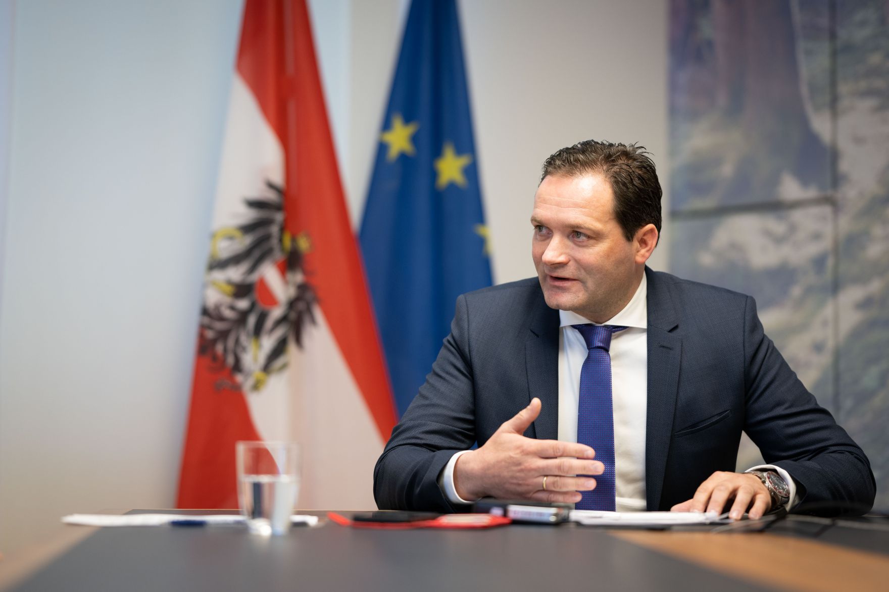 Bundesminister Norbert Totschnig im Interview.
