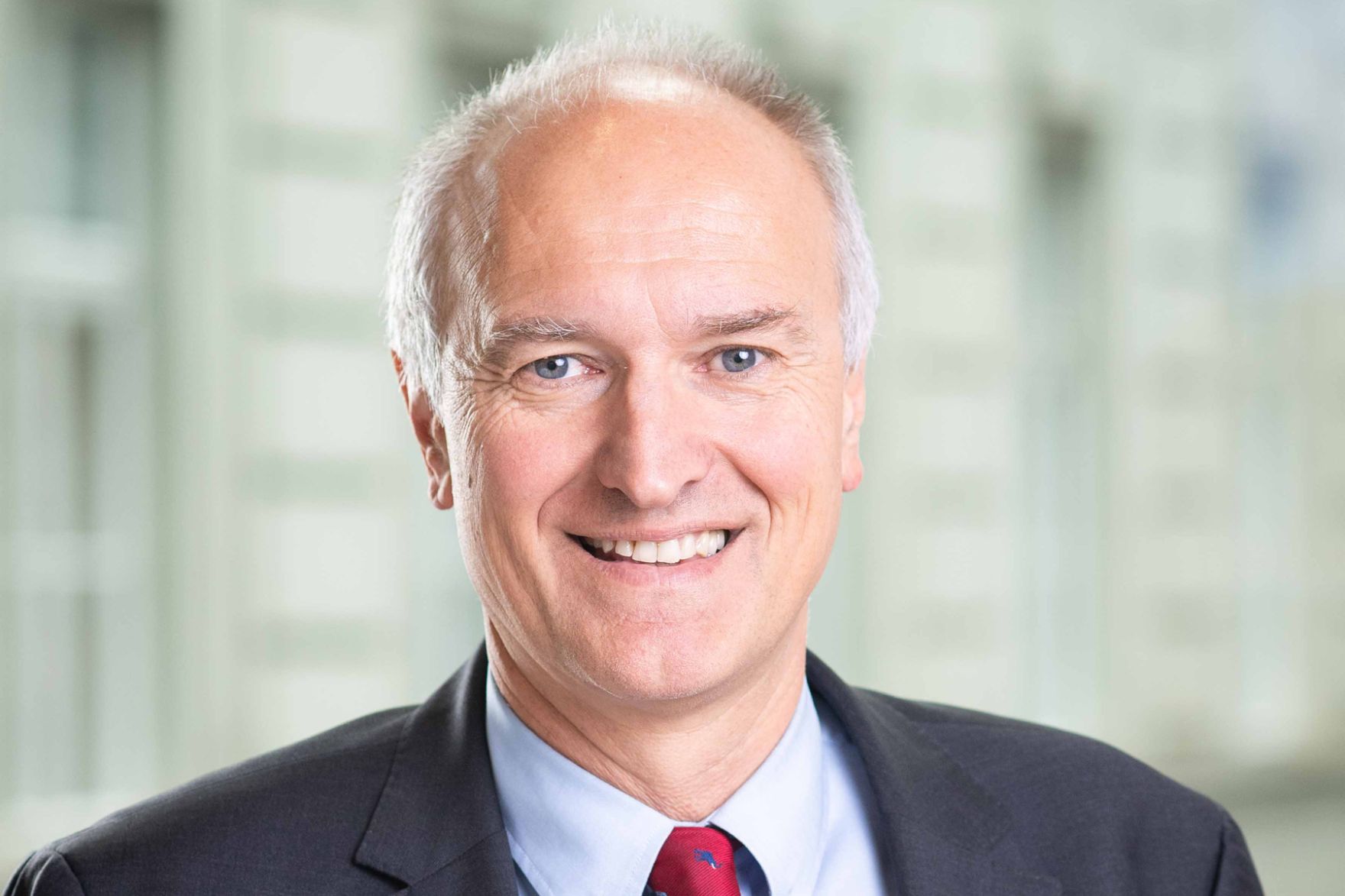 Reinhard Mang.jpg Sektionschef DI DDr. Reinhard Mang, Leiter der Sektion "Steuerung und Services"