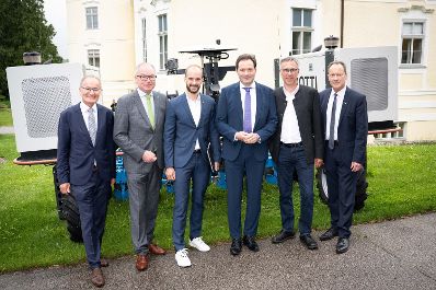 Landwirtschaftsminister Norbert Totschnig und Digitalisierungs-Staatssekret&auml;r Florian Tursky und Landeshauptfrau-Stv. Stephan Pernkopf nahmen an den Feierlichkeiten zum 75-j&auml;hrigen Bestehen der Forschungs- und Pr&uuml;feinrichtung f&uuml;r Agrartechnik am Francisco Josephinum (BLT) teil.