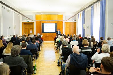 Gemeinsam mit BIO AUSTRIA Obfrau Gertraud Grabmann und LK&Ouml; Pr&auml;sident Josef Moosbrugger stellte Landwirtschaftsminister Norbert Totschnig im Rahmen der Bio-Enquete das Bio-Aktionsprogramm 2023 vor.