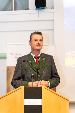 Am 02.12.2022 besuchte Bundesminister Norbert Totschnig, im Rahmen der Versorgungssicherheitstour, land- und forstwirtschaftliche Betriebe sowie BranchenvertreterInnen in der Steiermark. Im Bild: Diskussionsveranstaltung in der HBLFA Raumberg-Gumpenstein.