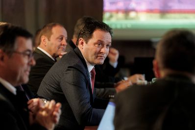 Am 09.12.2022 besuchte Bundesminister Norbert Totschnig, im Rahmen der Versorgungssicherheitstour, land- und forstwirtschaftliche Betriebe sowie BranchenvertreterInnen in Tirol