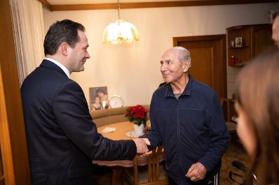 Bundesminister Norbert Totschnig besuchte gemeinsam mit Pr&auml;sident der Burgenl&auml;ndischen Landwirtschaftskammer Nikolaus Berlakovich die Weinbauschule Eisenstadt.