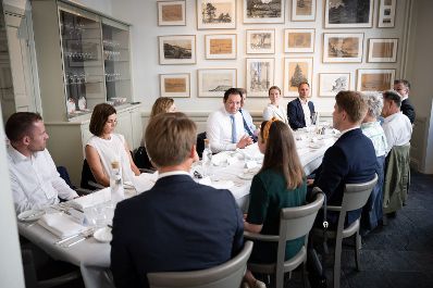 Forstminister Norbert Totschnig nahm am 27. Juni 2022 an einem informellen Austausch mit europ&auml;ischen Forstministern waldreicher Staaten in Schweden teil.