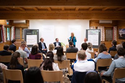 Beim Forum Alpbach fand eine Content Session zum Thema &bdquo;The Geopolitics of Food Security&ldquo; mit BM Norbert Totschnig, Martin Frick, Wolfgang Burtscher und Beatrix Wepner statt.