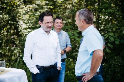 Lokalaugenschein mit Bundesminister Totschnig und dem Vorarlberger Landesrat Gantner beim Hochwasserschutzprojekt an der Bregenzerach.