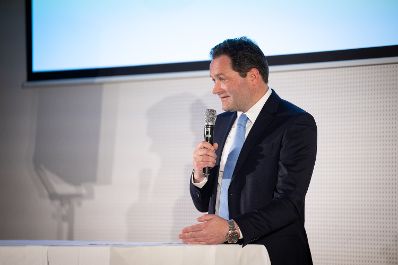 Im Burgenland diskutierte Bundesminister Norbert Totschnig mit Expertinnen und Experten &uuml;ber die Inhalte der neuen GAP sowie die Sicherstellung der Versorgungssicherheit.