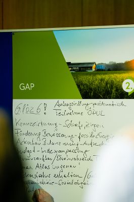 In der Steiermark diskutierte Bundesminister Norbert Totschnig mit Expertinnen und Experten &uuml;ber die Inhalte der neuen GAP sowie die Sicherstellung der Versorgungssicherheit.