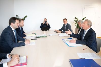 Im Rahmen seiner Teilnahme am EU-Agrarrat tauschte sich Bundesminister Norbert Totschnig mit Amtskolleginnen und Amtskollegen sowie dem EU-Landwirtschaftskommissar u. a. &uuml;ber die aktuelle Lage der Agrarm&auml;rkte aus.
