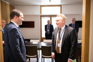 Im Rahmen seiner Teilnahme am EU-Agrarrat tauschte sich Bundesminister Norbert Totschnig mit Amtskolleginnen und Amtskollegen sowie dem EU-Landwirtschaftskommissar u. a. &uuml;ber die aktuelle Lage der Agrarm&auml;rkte aus.