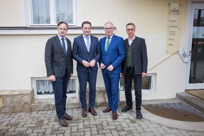 Im Rahmen einer Pressekonferenz informierten Landwirtschaftsminister Norbert Totschnig, Landeshauptfrau-Stv. Stephan Pernkopf, der Pr&auml;sident der Landwirtschaftskammer Nieder&ouml;sterreich, Johannes Schmuckenschlager und der Obmann des Landwirtschaftsausschusses im Nationalrat, Georg Strasser, &uuml;ber aktuelle agrarische Themen.