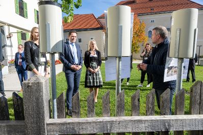 Bei einem Bundesl&auml;ndertag in K&auml;rnten besuchte Bundesminister Norbert Totschnig die HBLA Pitzelst&auml;tten, Betriebe und gab gemeinsam mit Landesrat Martin Gruber und LK K&auml;rnten Pr&auml;sident Siegfried Huber eine Pressekonferenz zu aktuellen agrarischen Themen.