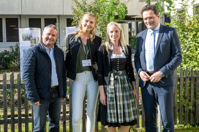 Bei einem Bundesl&auml;ndertag in K&auml;rnten besuchte Bundesminister Norbert Totschnig die HBLA Pitzelst&auml;tten, Betriebe und gab gemeinsam mit Landesrat Martin Gruber und LK K&auml;rnten Pr&auml;sident Siegfried Huber eine Pressekonferenz zu aktuellen agrarischen Themen.