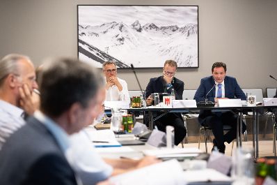 Besprechung aktueller landwirtschaftlicher Themen: Bundesminister Norbert Totschnig nahm an der Landesagrarreferenten-Konferenz in Vorarlberg teil.