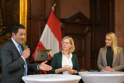 Nachdem Klimaministerin Leonore Gewessler und Landwirtschaftsminister Norbert Totschnig im Juni den Startschuss f&uuml;r den Aufbau des Bio&ouml;konomie-Netzwerks &bdquo;Bioeconomy Austria&ldquo; gegeben haben, fand am 8. November in der BOKU der erste Netzwerkempfang statt.