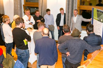 In Vorarlberg diskutierte Bundesminister Norbert Totschnig mit Landwirtschaftskammer-Pr&auml;sident Josef Moosbrugger und Landwirtschaftslandesrat Christian Gantner &uuml;ber die Inhalte der neuen GAP sowie die Sicherstellung der Versorgungssicherheit