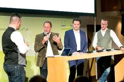 In Vorarlberg diskutierte Bundesminister Norbert Totschnig mit Landwirtschaftskammer-Pr&auml;sident Josef Moosbrugger und Landwirtschaftslandesrat Christian Gantner &uuml;ber die Inhalte der neuen GAP sowie die Sicherstellung der Versorgungssicherheit