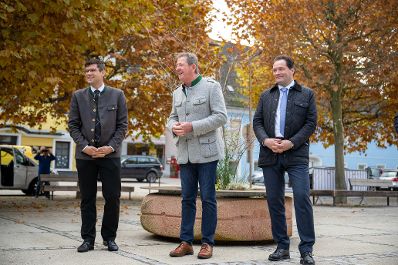 Im Rahmen der RegionIMpuls-Tour besuchte Bundesminister Norbert Totschnig die Burgstadt Griffen um sich einen Eindruck &uuml;ber den Ortskern zu machen.