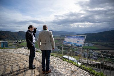Im Rahmen der RegionIMpuls-Tour besuchte Bundesminister Norbert Totschnig die Burgstadt Griffen um sich einen Eindruck &uuml;ber den Ortskern zu machen.