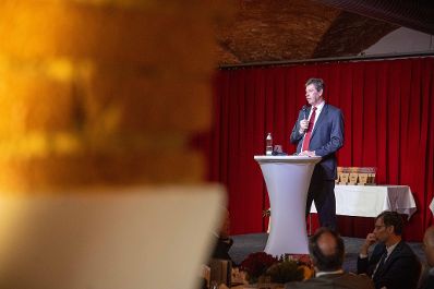 In Vertretung des Herrn Bundesminister Norbert Totschnig besuchte Herr Generalsekret&auml;r G&uuml;nther Liebl die Ehrungsfeier f&uuml;r ausgezeichnete Lehrlinge in der Landwirtschaft in Salzburg.