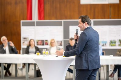 Im Rahmen der RegionIMpuls-Tour besuchte Herr Bundesminister Norbert Totschnig die HBLA Pitzelst&auml;tten in K&auml;rnten.