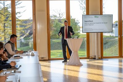 In Vertretung des erkrankten Herrn Bundesministers besuchte Generalsekret&auml;r G&uuml;nter Liebl die RegionIMpuls-Tour in Salzburg.