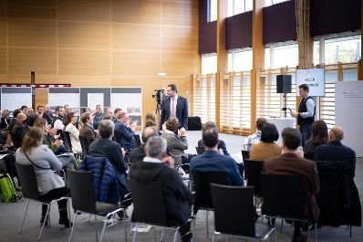 Im Rahmen der RegionIMpuls-Tour besuchte Herr Bundesminister Norbert Totschnig die HLA und HBLA Bruck in der Steiermark.