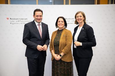 Im Rahmen der RegionIMpuls-Tour besuchte Herr Bundesminister Norbert Totschnig die HLA und HBLA Bruck in der Steiermark.